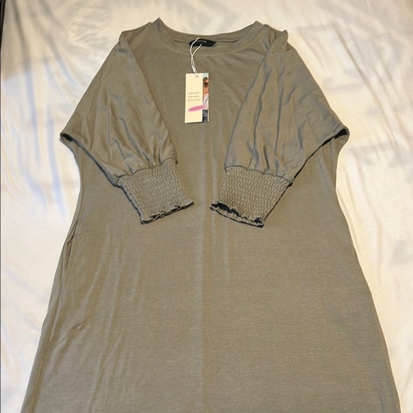 Dokotoo Dresses & Skirts - Women’s Dokotoo Dress Size Medium